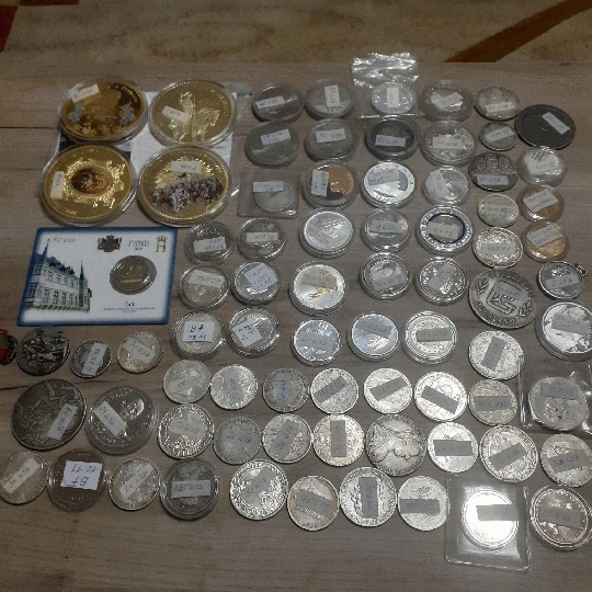 Investment on commission - coin collection for sale - half price - unique opportunity